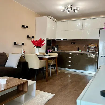 Urban Nest - Near Center And Bus Station Lejlighed *