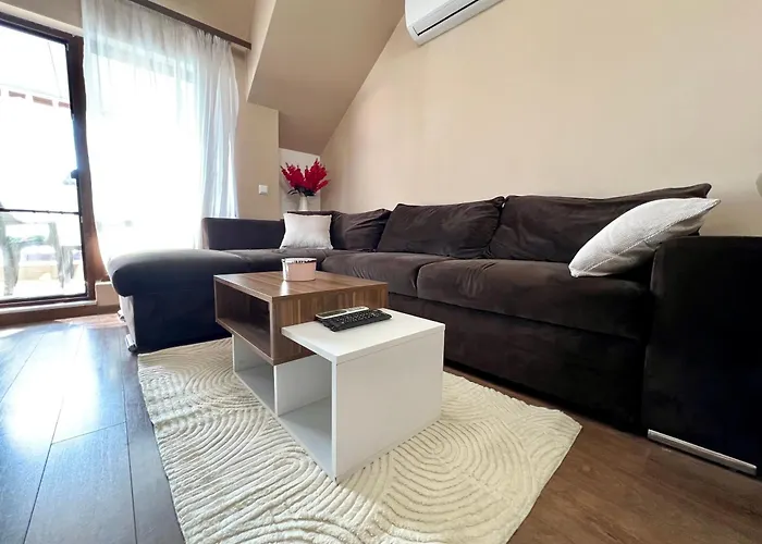 Apartmán Urban Nest - Near Center And Bus Station *